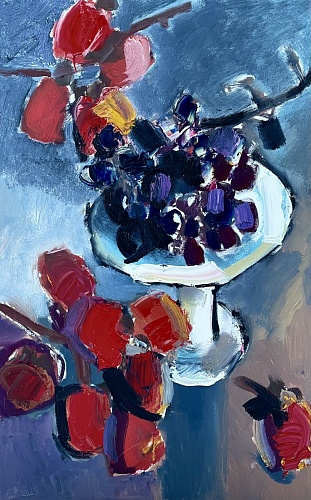 Картина хурма и белая ваза с виноградом
