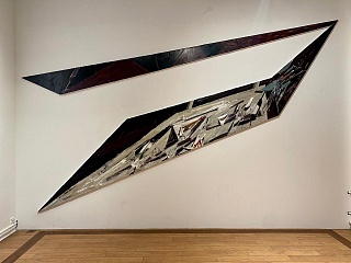 Две параллельные с одной точкой горизонта