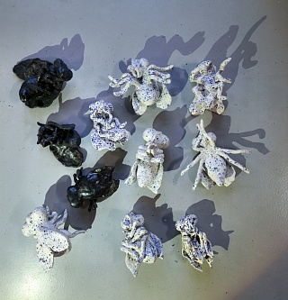 Картина работы из инсталляции «Долгая счастливая ночь»